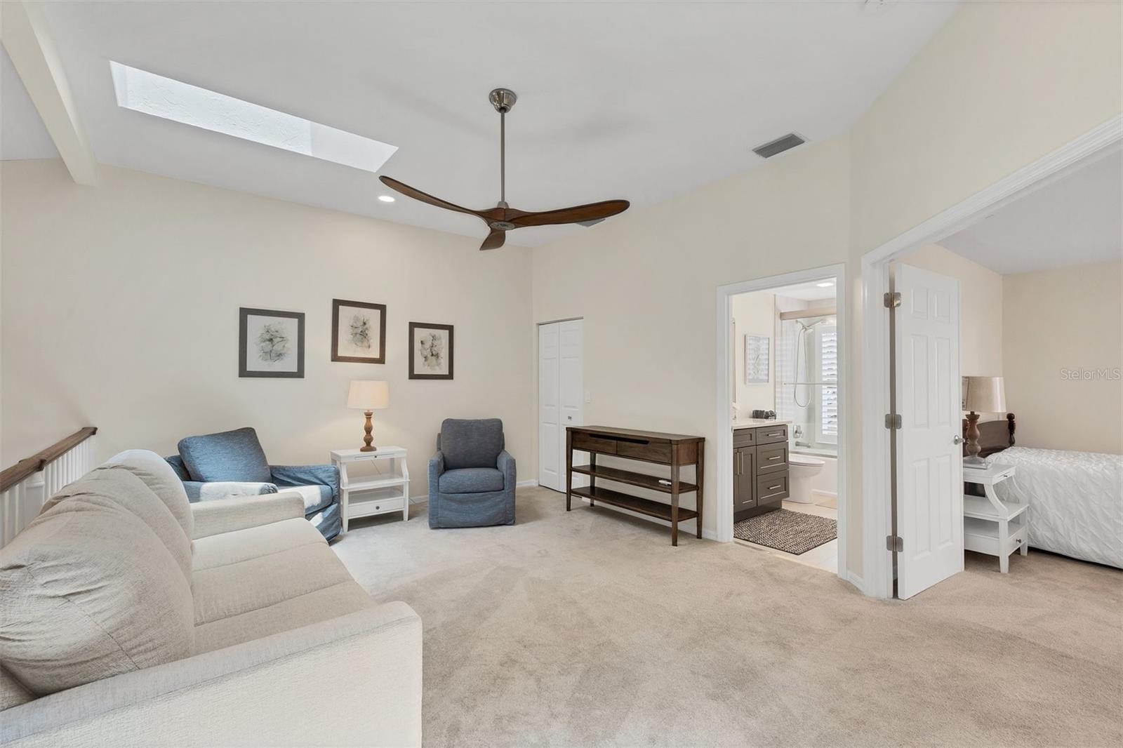 LANDINGS, VILLAS AT EAGLES POINT - Residential
