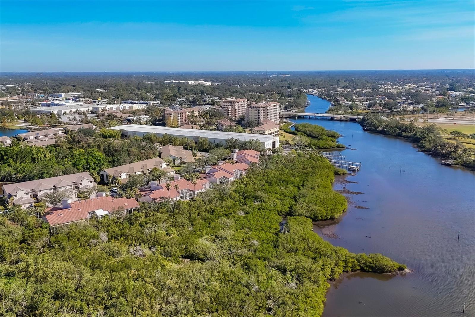 LANDINGS, VILLAS AT EAGLES POINT - Residential