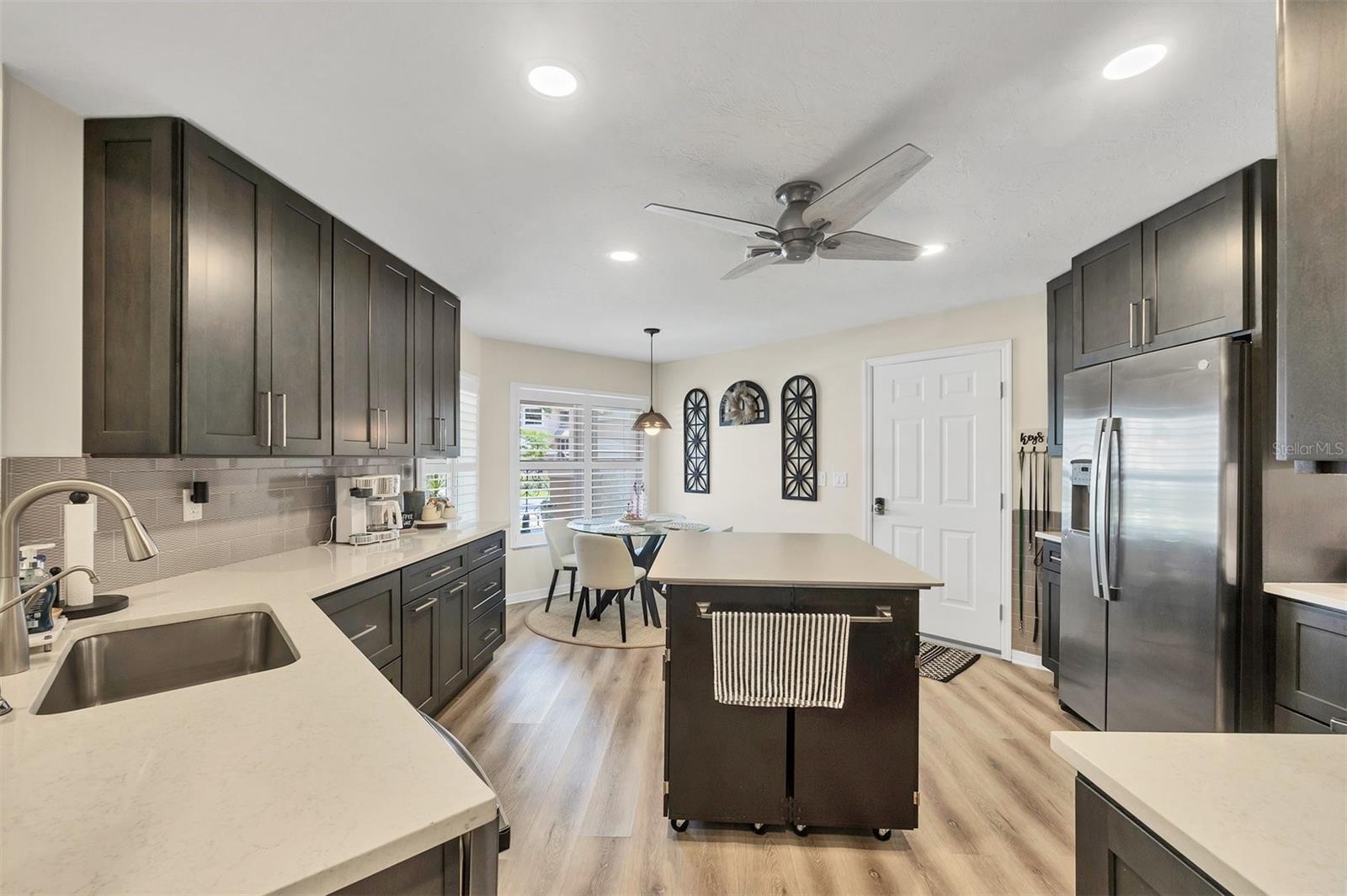 LANDINGS, VILLAS AT EAGLES POINT - Residential
