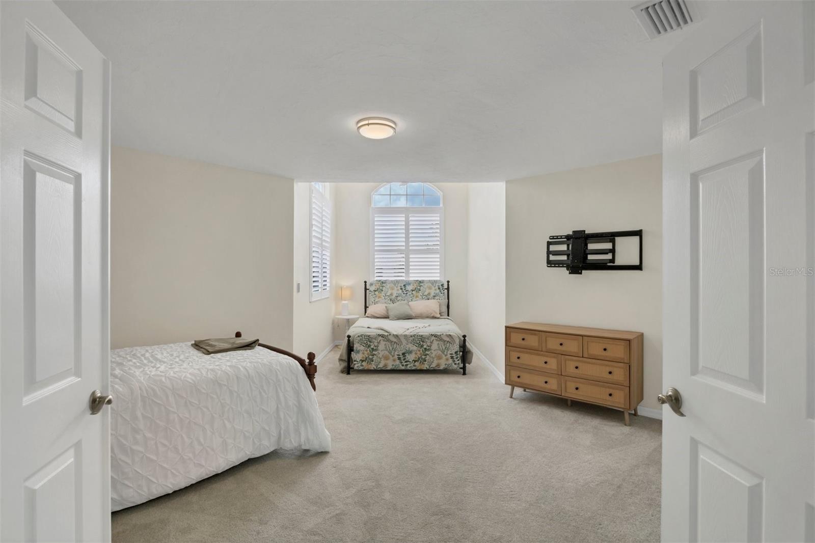LANDINGS, VILLAS AT EAGLES POINT - Residential