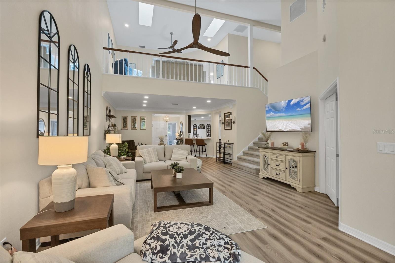 LANDINGS, VILLAS AT EAGLES POINT - Residential