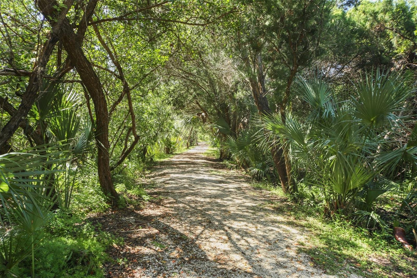 LANDINGS, VILLAS AT EAGLES POINT - Residential