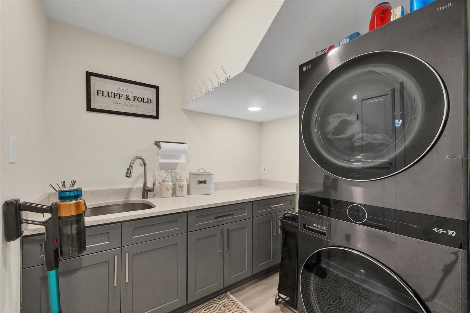 LANDINGS, VILLAS AT EAGLES POINT - Residential