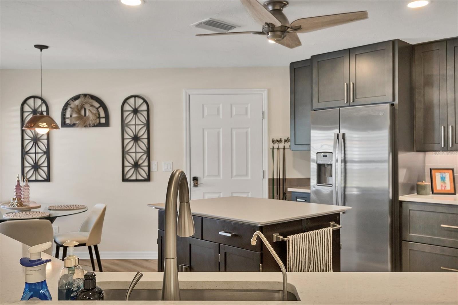 LANDINGS, VILLAS AT EAGLES POINT - Residential