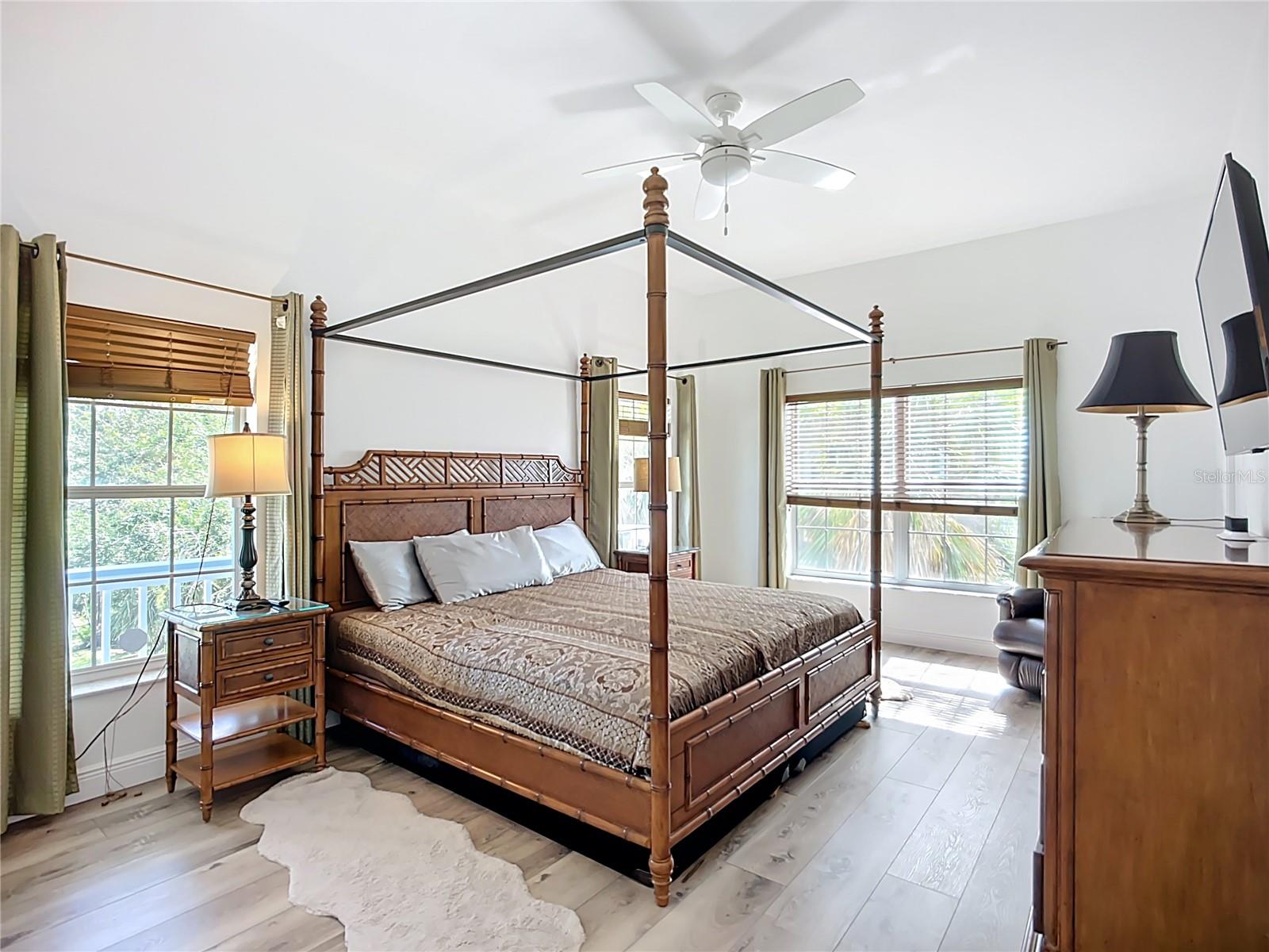 TREETOPS BAY CONDO - Residential Lease