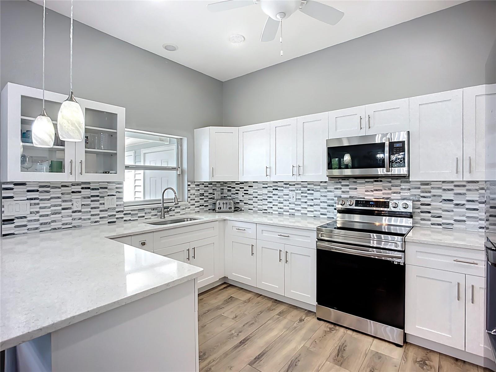 TREETOPS BAY CONDO - Residential Lease