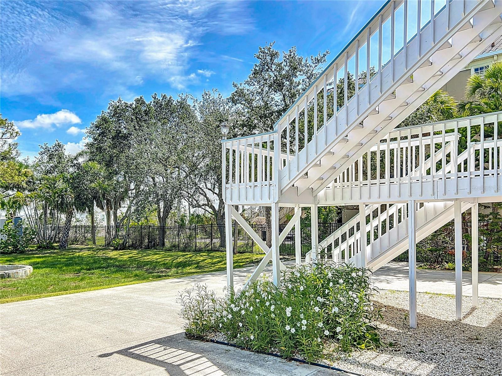 TREETOPS BAY CONDO - Residential Lease