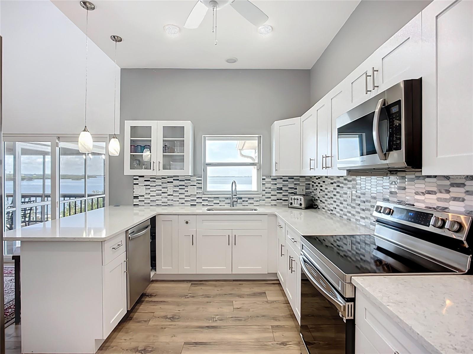 TREETOPS BAY CONDO - Residential Lease