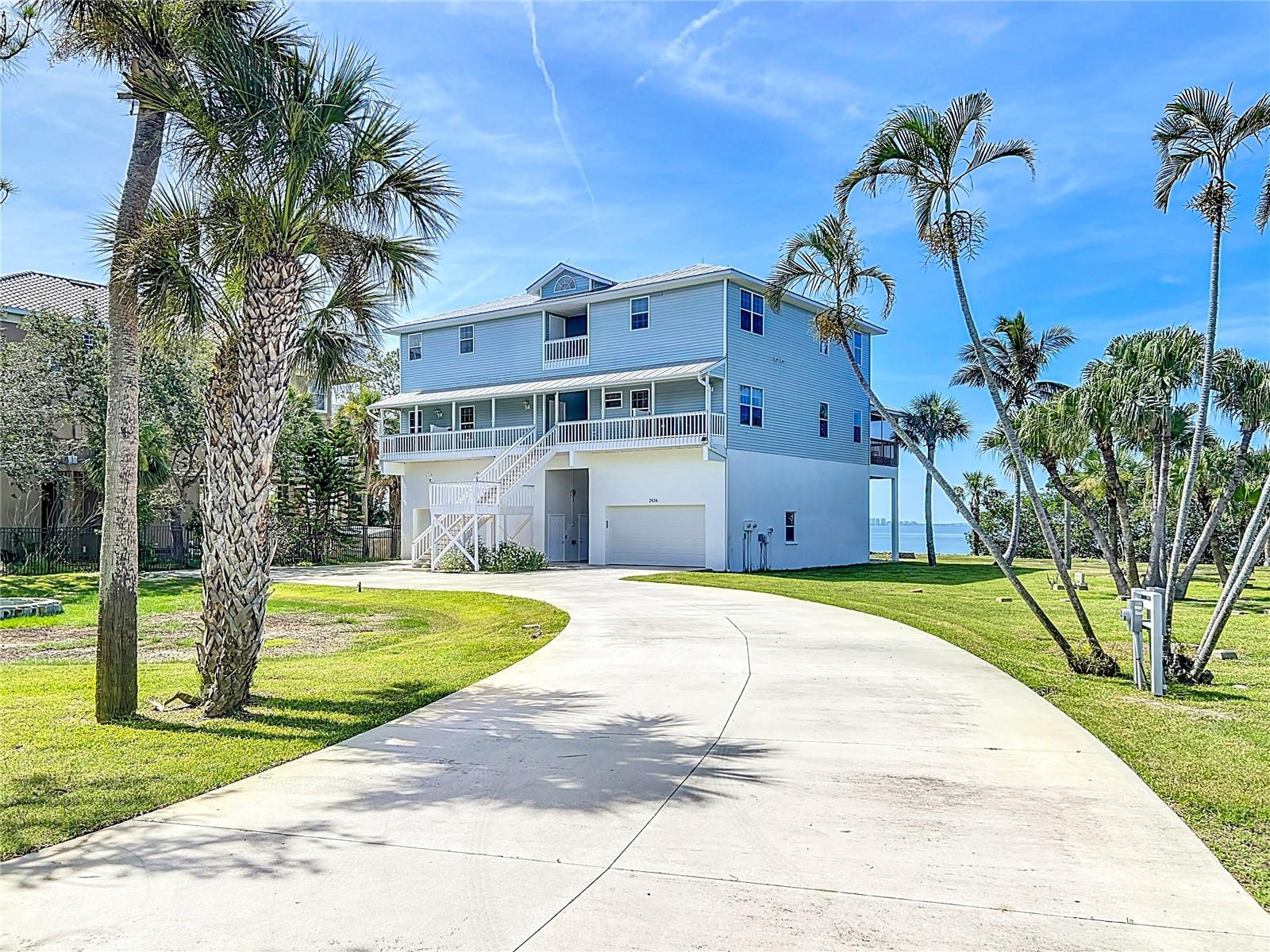 Incredible Opportunity! This beautifully furnished townhome in a private gated community offers a rare blend of luxury, space, and waterfront living. Spread across three spacious levels, this home features a private elevator, a massive 4-car garage, and a modern, comfortable layout designed for easy living.Wake up to stunning Sarasota Bay views, enjoy your morning coffee on the balcony, or head to your private dock for a day on the water. Whether you're looking for a seasonal retreat or a stylish annual rental, this property has it all — including top-tier furnishings, natural light throughout, and unbeatable proximity to Sarasota and Bradenton best.Don't miss out on this rare gem — it’s the perfect mix of functionality, elegance, and waterfront lifestyle.
Available for short-term, long-term, or seasonal vacation rentals, this townhome is ideal whether you're seeking a luxurious retreat or a year-round residence. All just minutes from the best of Sarasota and Bradenton.
Don’t miss this rare gem — where waterfront living meets refined comfort.