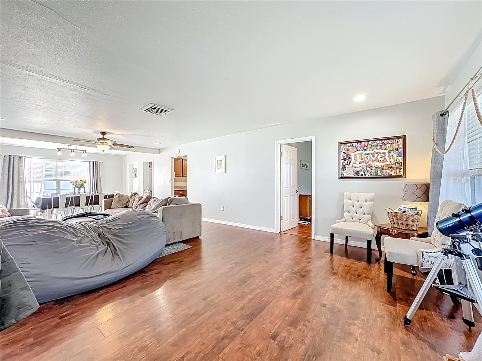 VENICE GARDENS - Residential