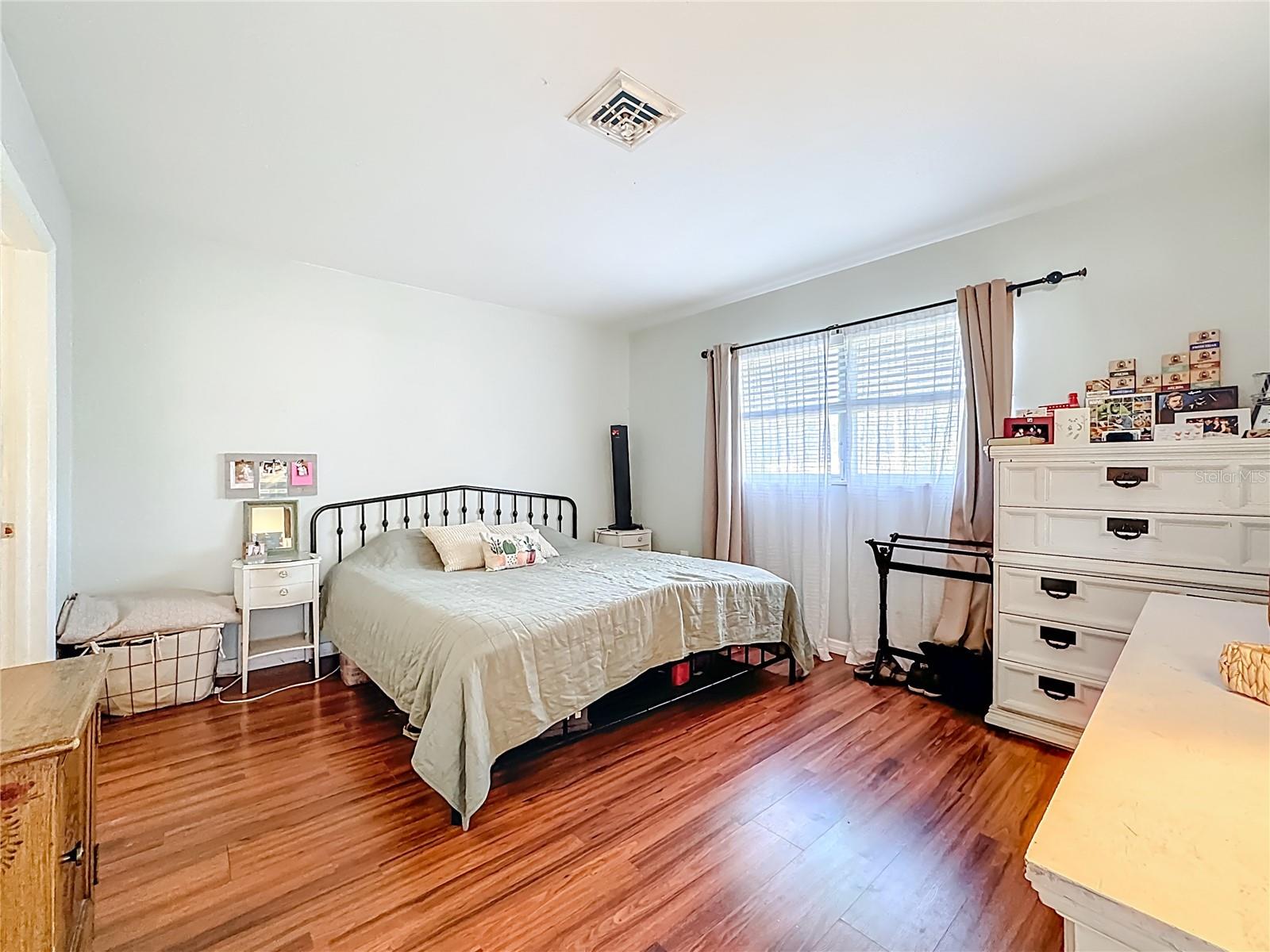 VENICE GARDENS - Residential