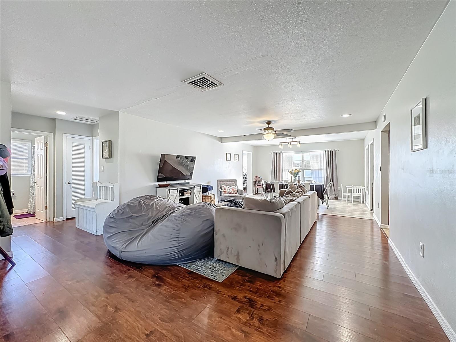 VENICE GARDENS - Residential