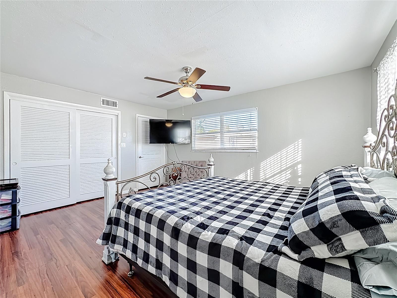 VENICE GARDENS - Residential