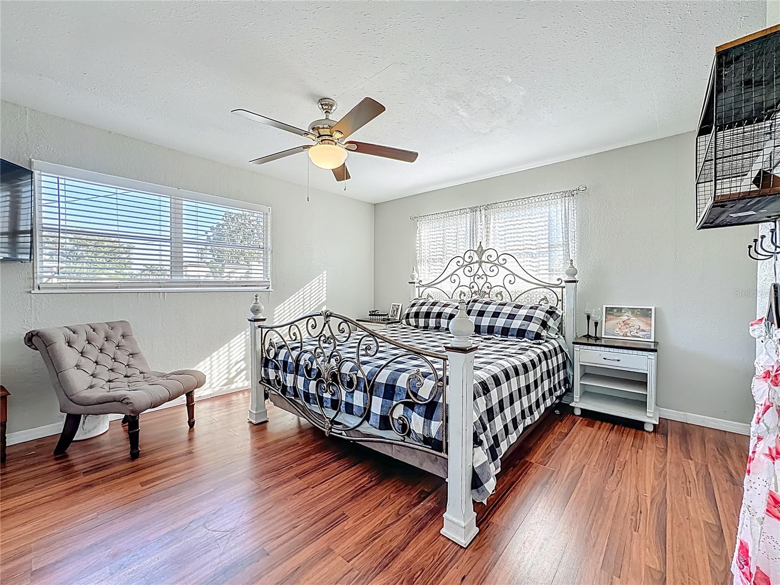 VENICE GARDENS - Residential