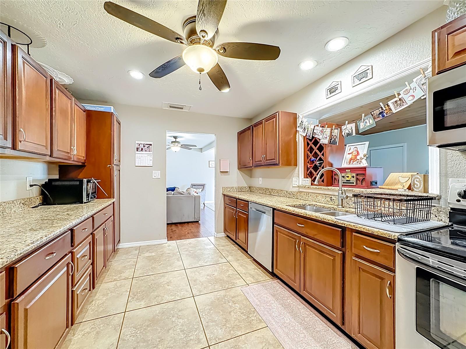 VENICE GARDENS - Residential