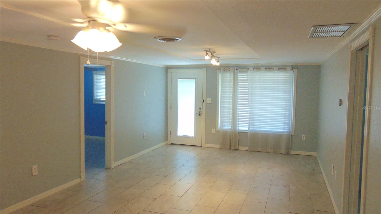 SOUTH VENICE - Residential