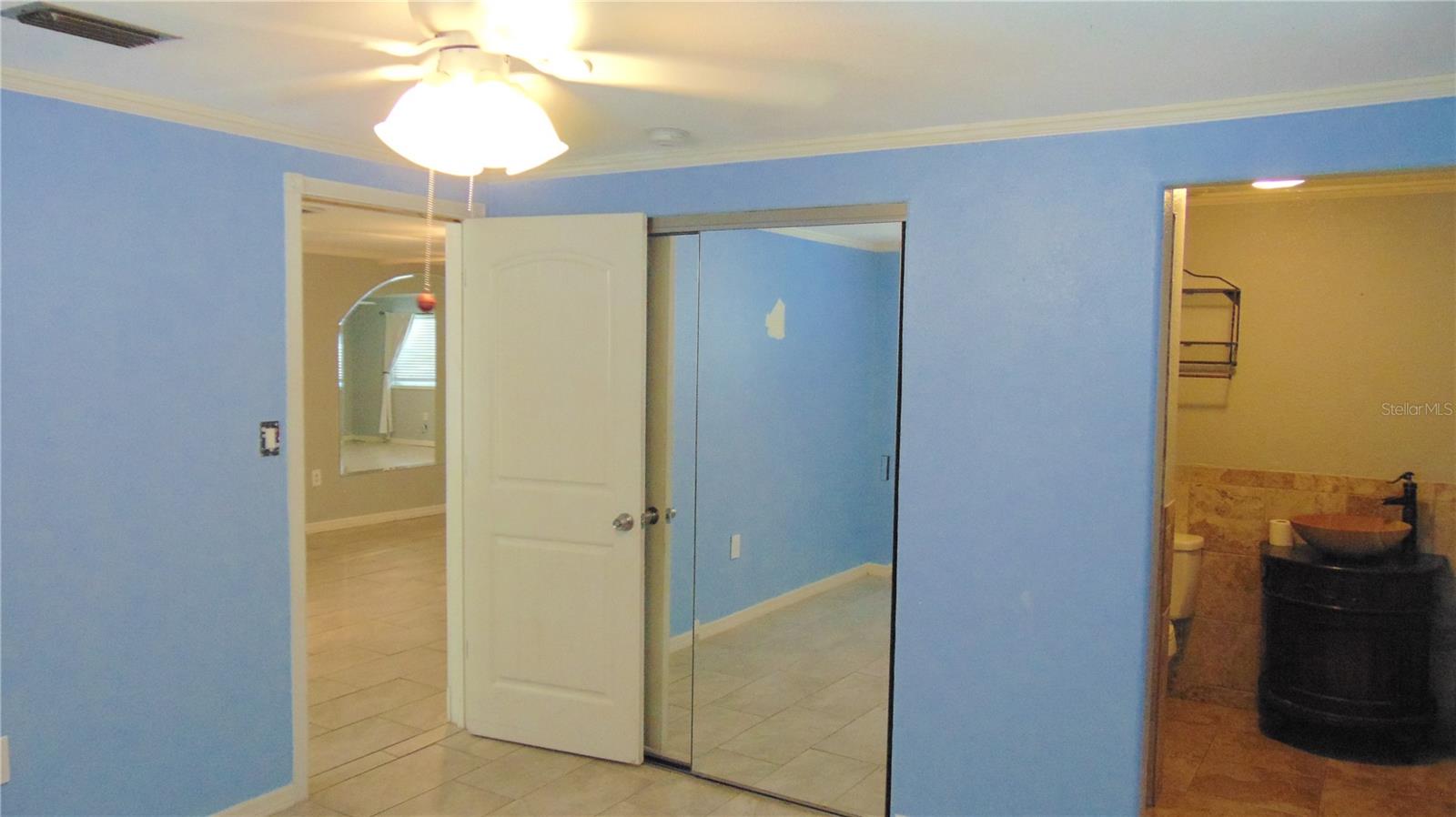 SOUTH VENICE - Residential