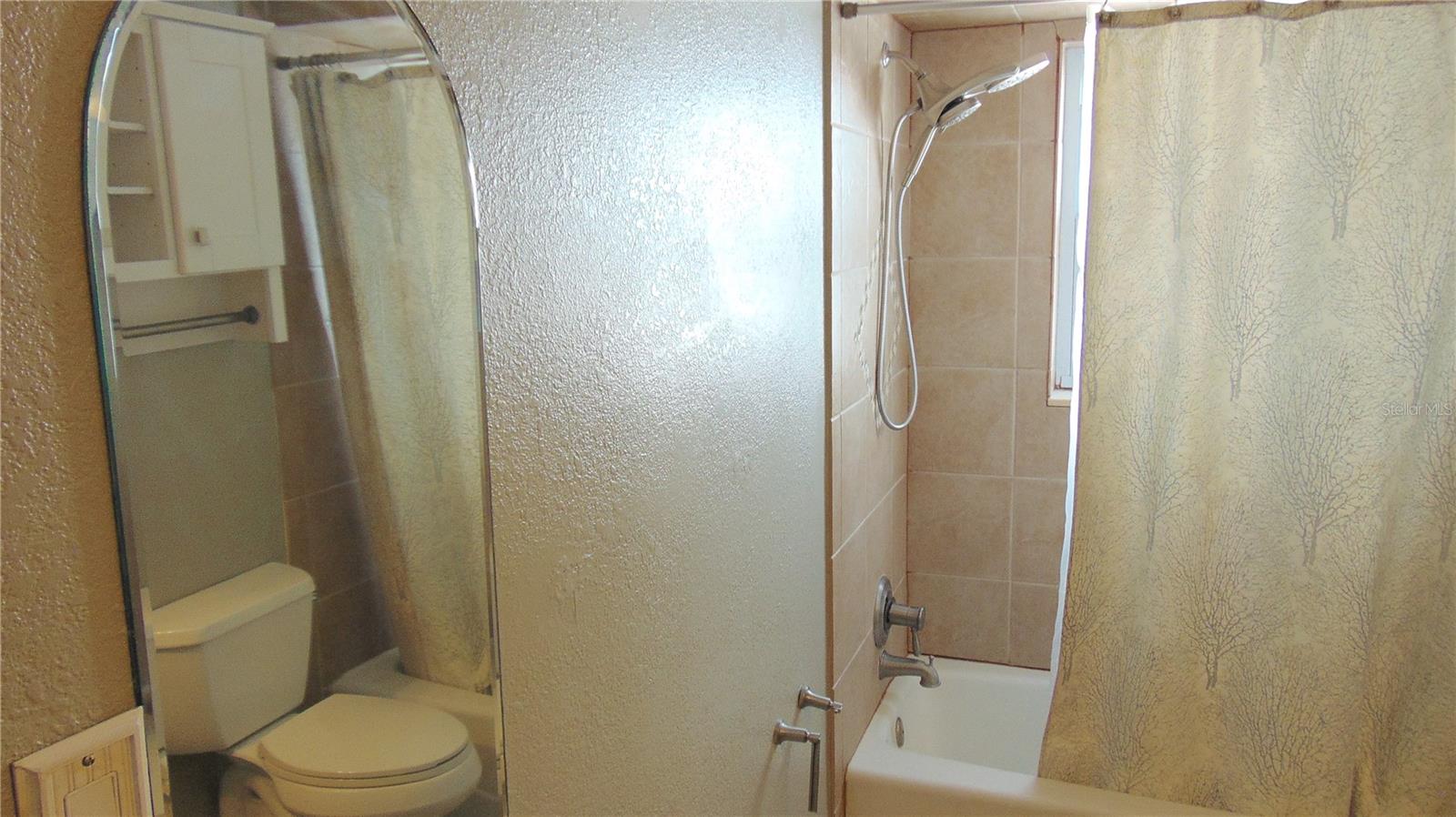 SOUTH VENICE - Residential