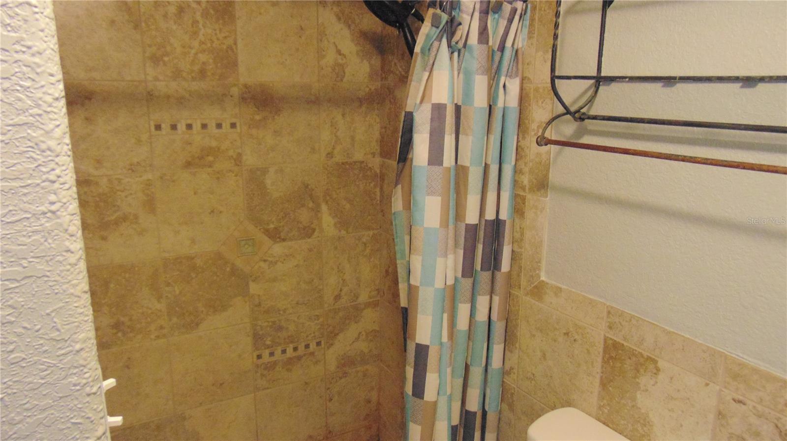 SOUTH VENICE - Residential