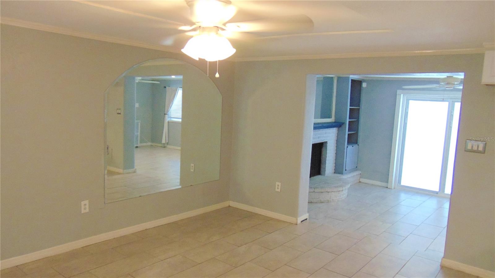 SOUTH VENICE - Residential