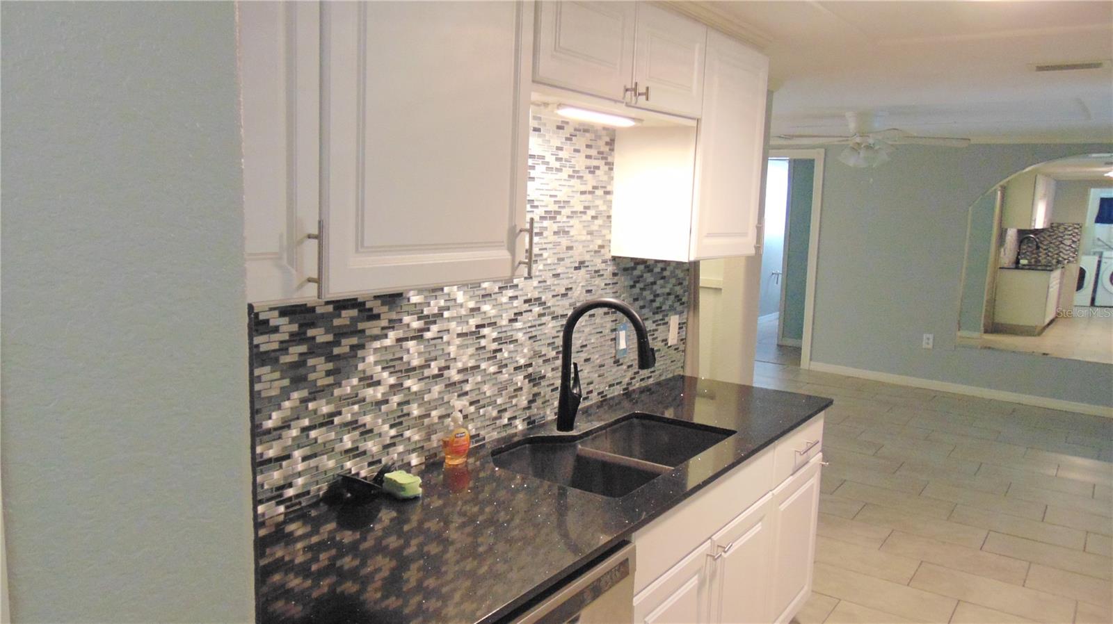 SOUTH VENICE - Residential