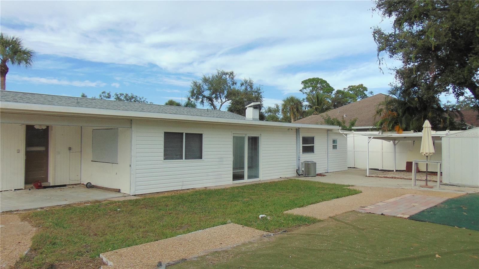 SOUTH VENICE - Residential