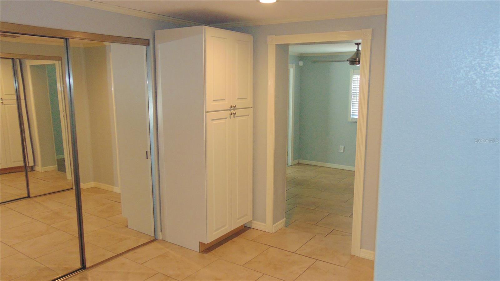 SOUTH VENICE - Residential