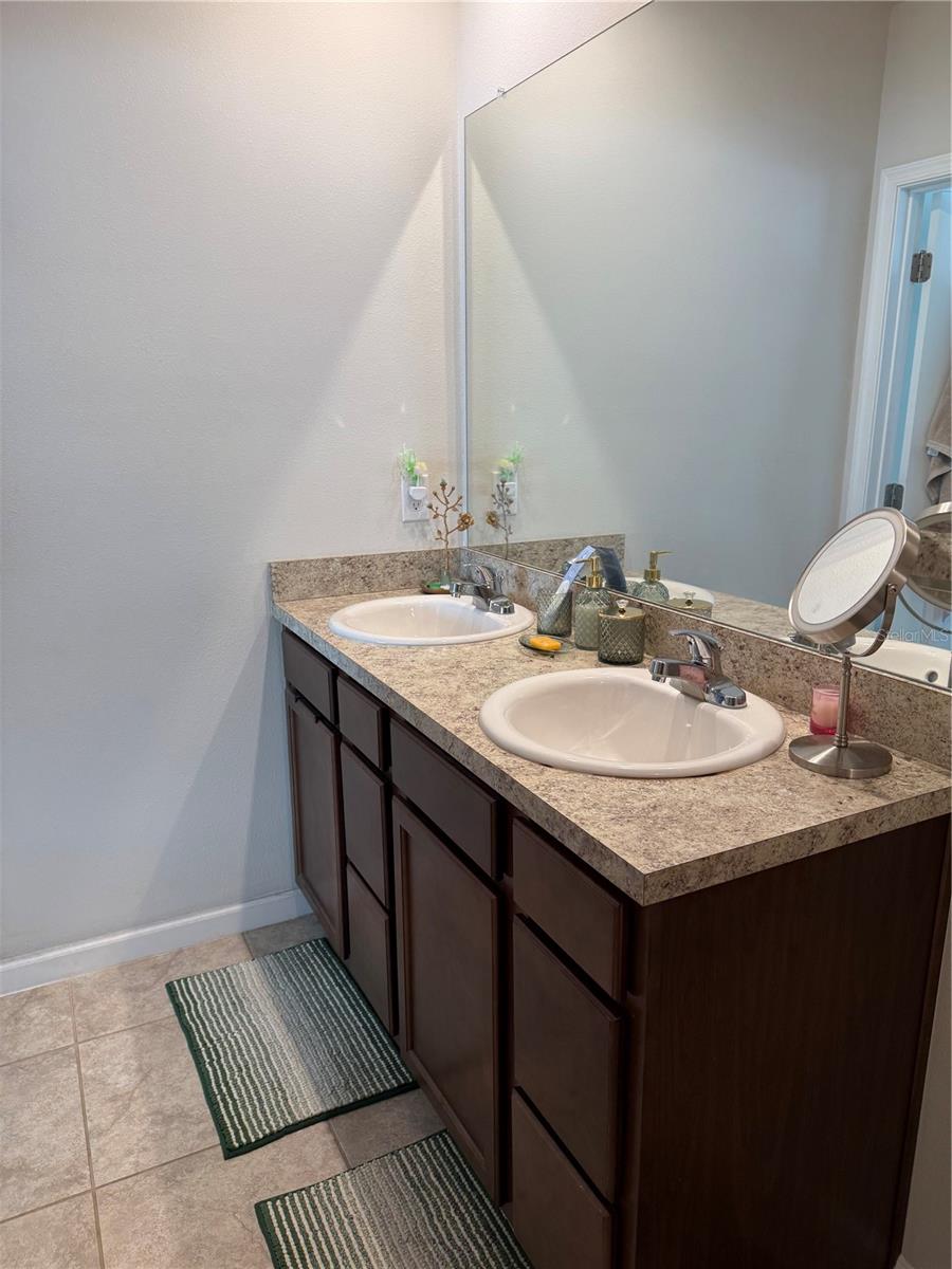 ZEPHYR PLACE - Residential