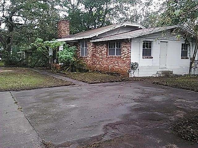 Photo of 10006 N Mitchell Avenue, Tampa, FL 33612 (MLS # TB8542769)