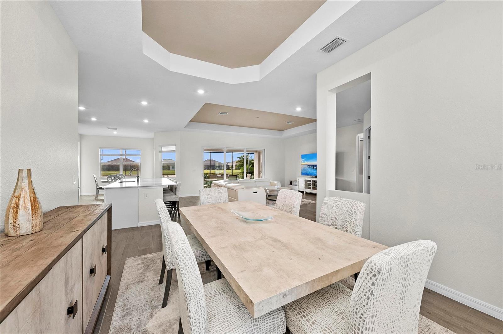 WELLEN PARK GOLF & COUNTRY CLUB - Residential