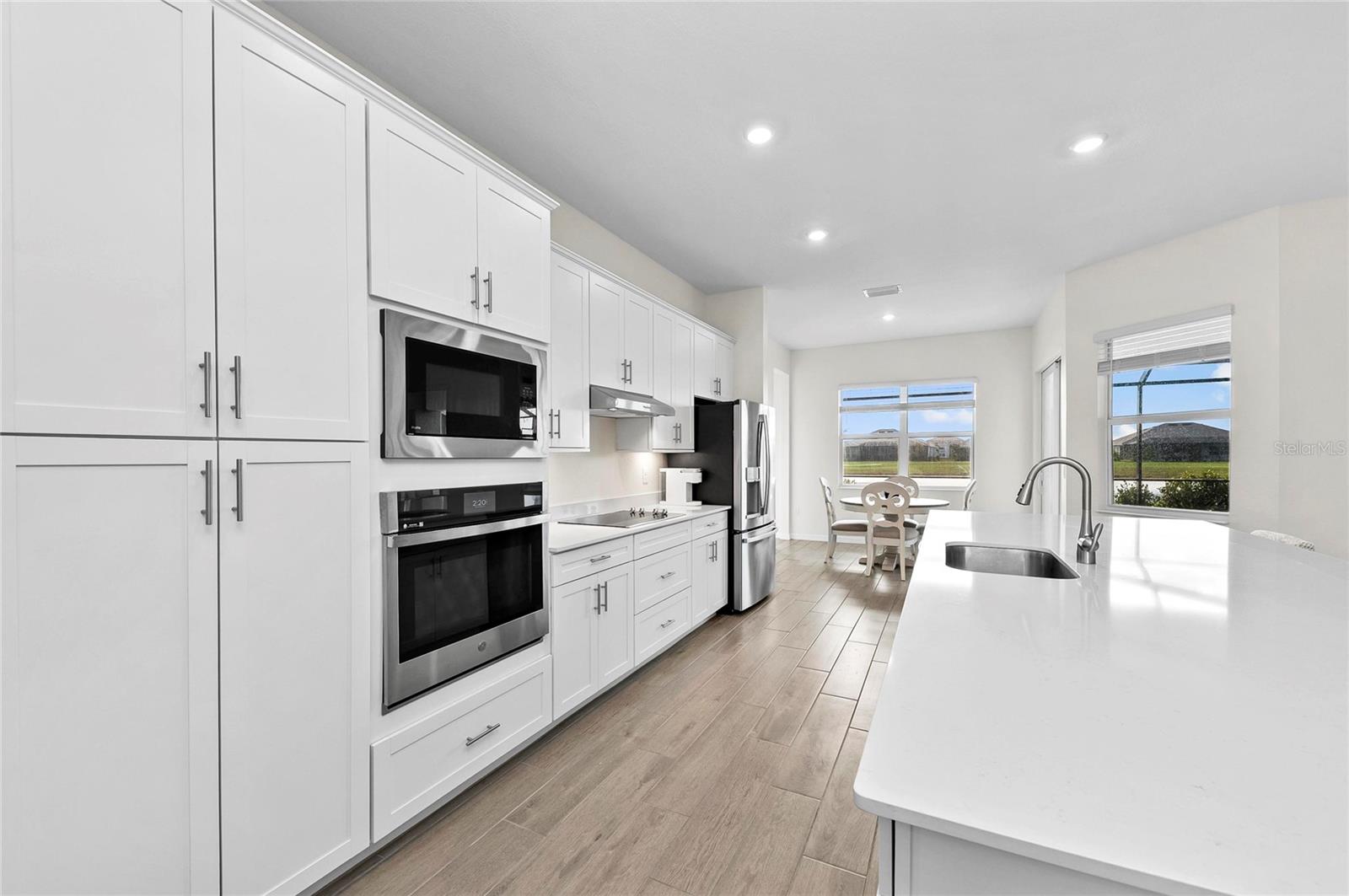 WELLEN PARK GOLF & COUNTRY CLUB - Residential