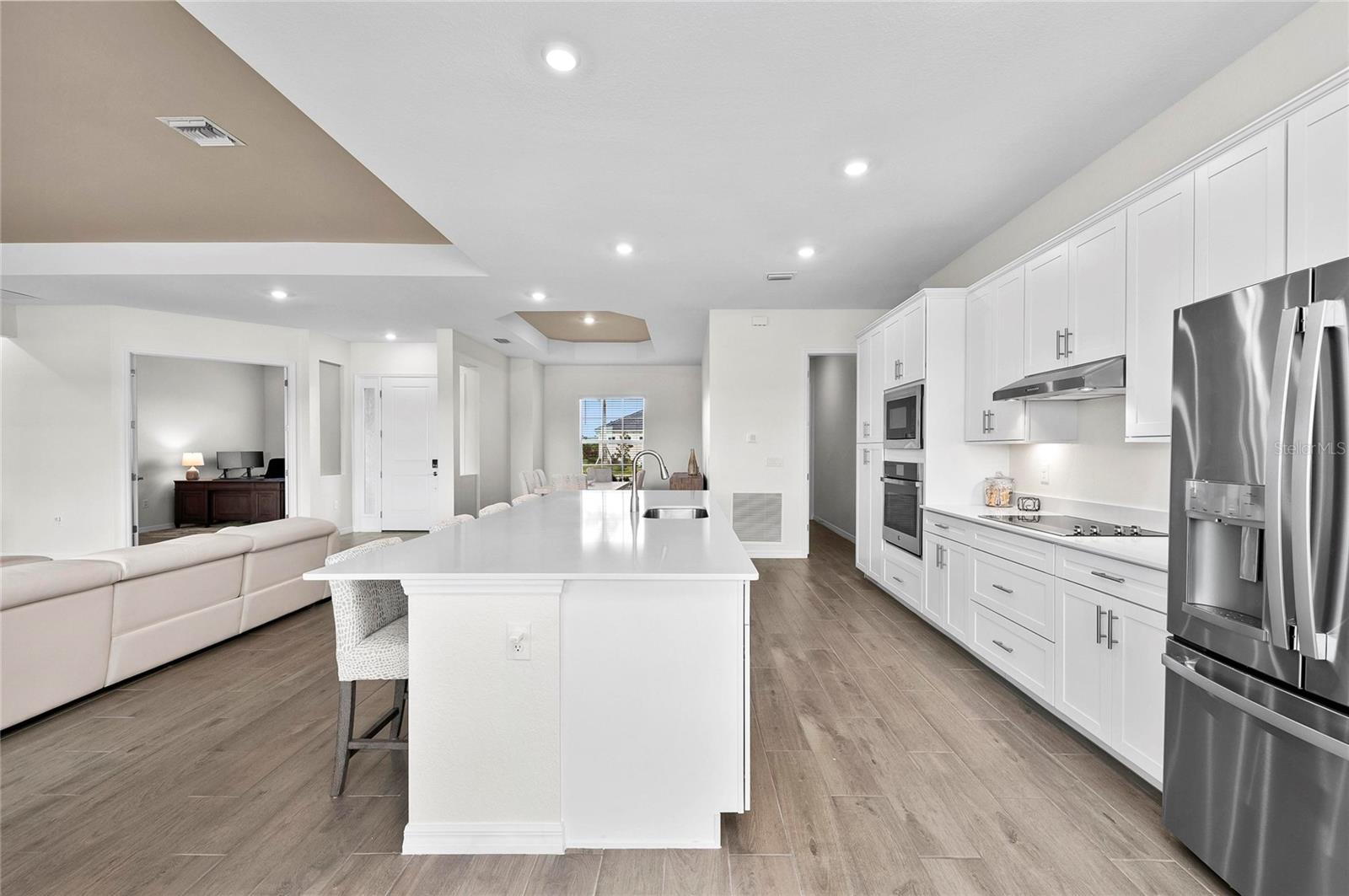 WELLEN PARK GOLF & COUNTRY CLUB - Residential