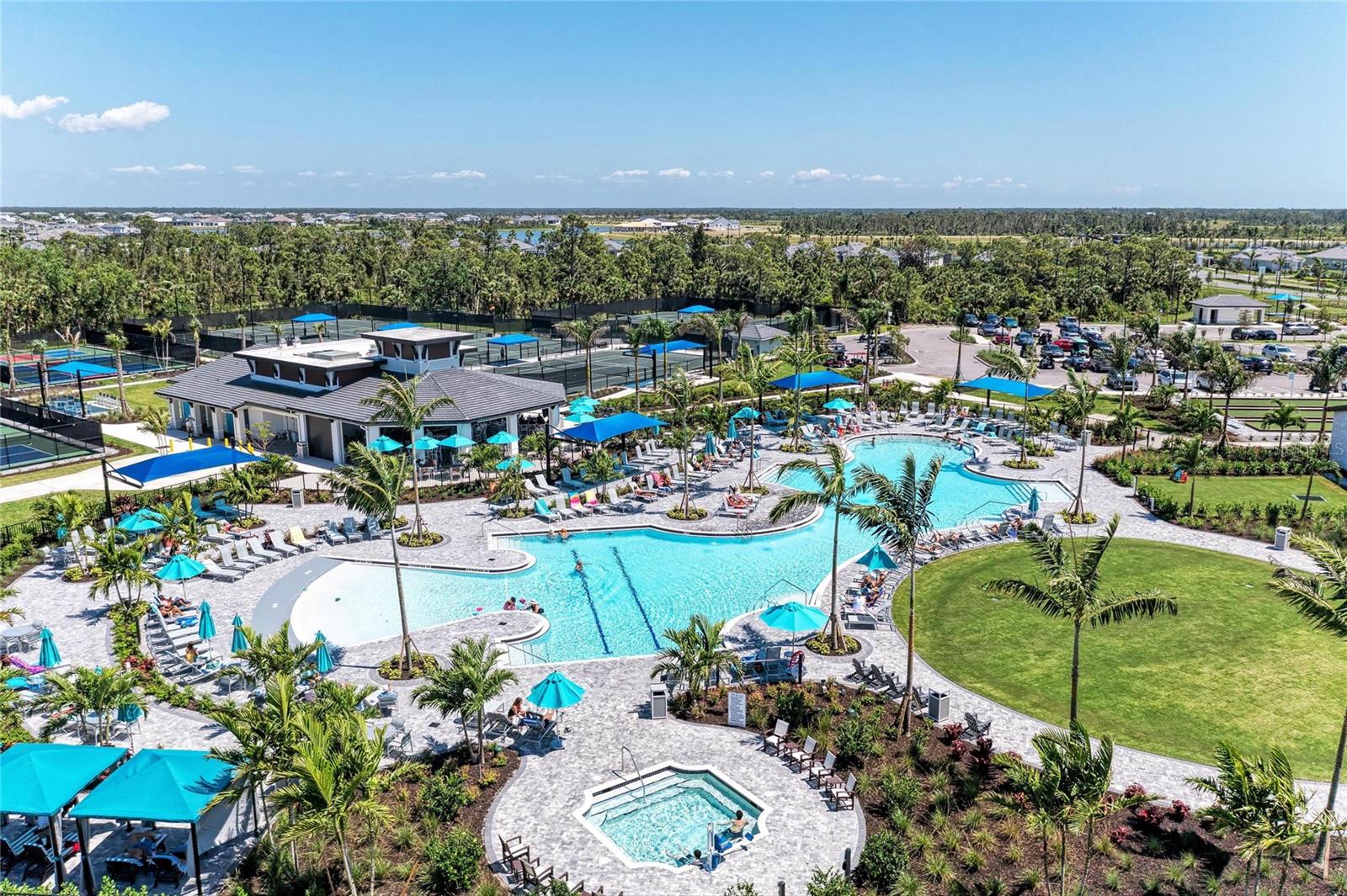 WELLEN PARK GOLF & COUNTRY CLUB - Residential