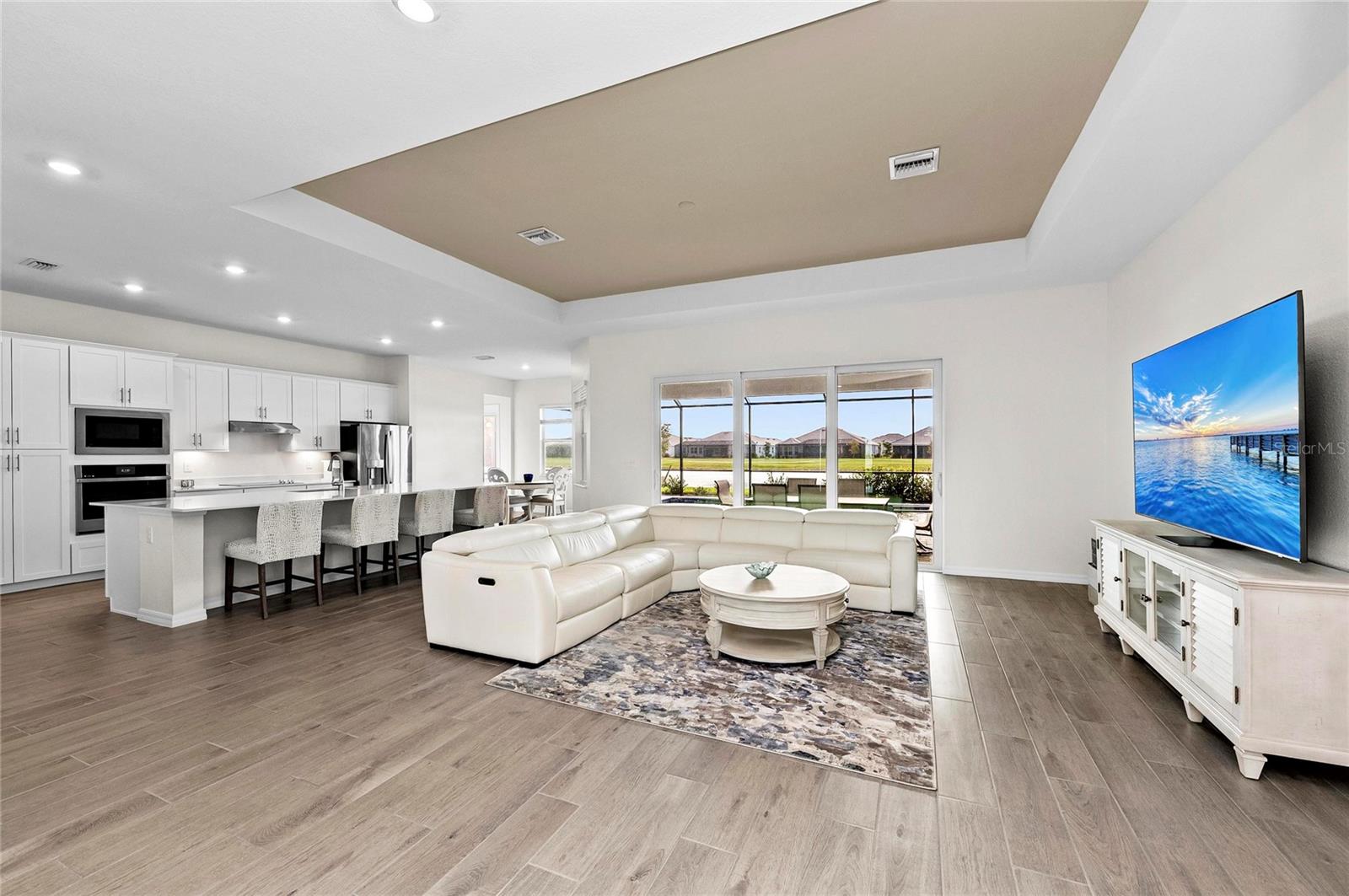 WELLEN PARK GOLF & COUNTRY CLUB - Residential