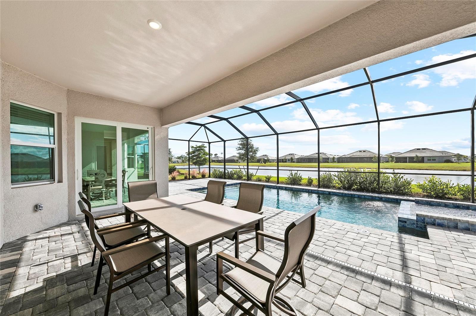 WELLEN PARK GOLF & COUNTRY CLUB - Residential