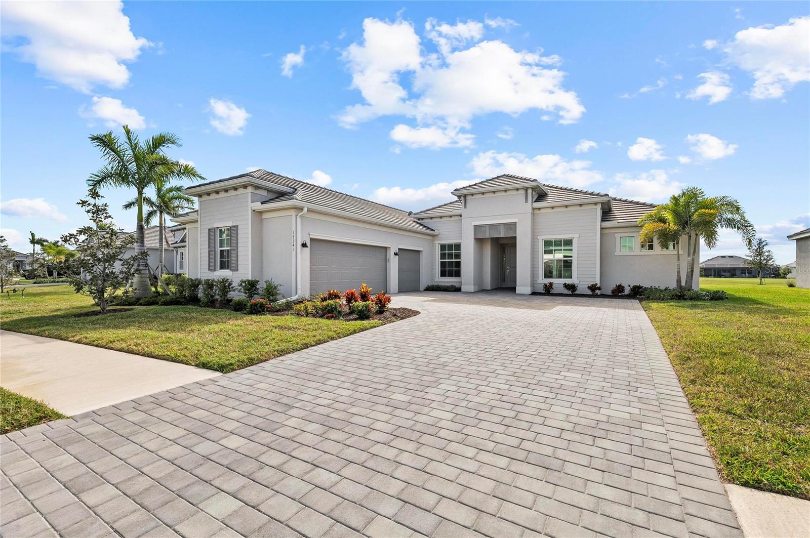 WELLEN PARK GOLF & COUNTRY CLUB - Residential