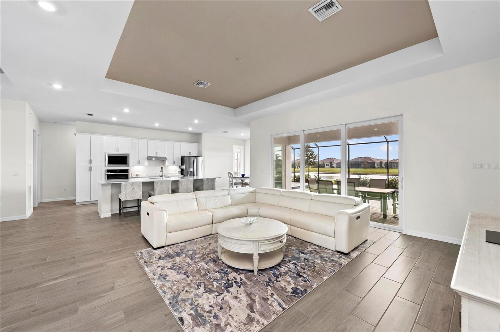 WELLEN PARK GOLF & COUNTRY CLUB - Residential