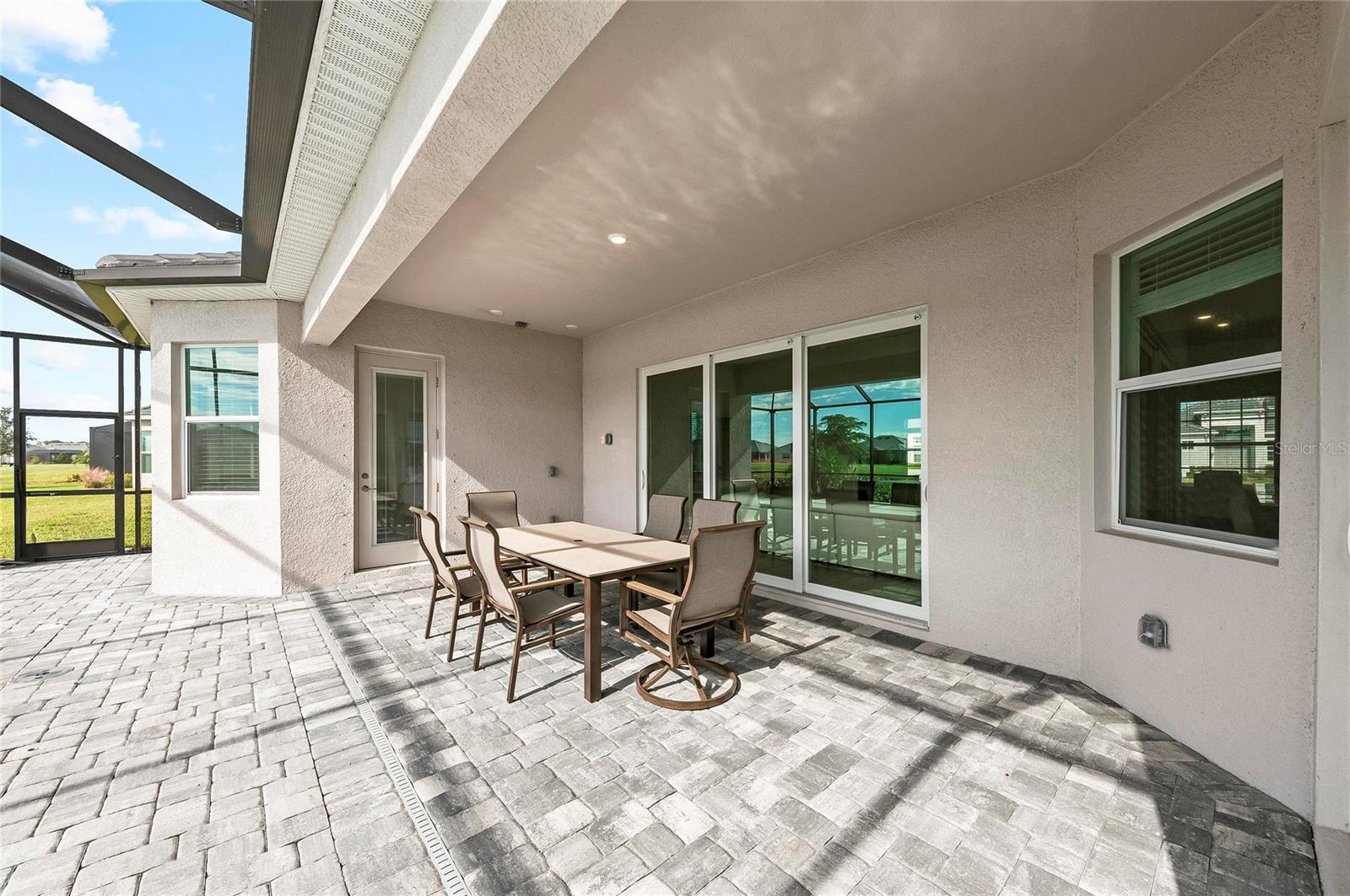 WELLEN PARK GOLF & COUNTRY CLUB - Residential