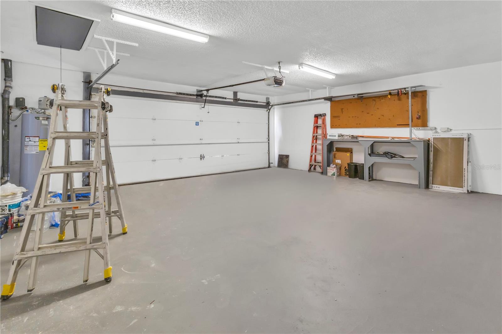 BUCKHORN SPGS MANOR - Residential