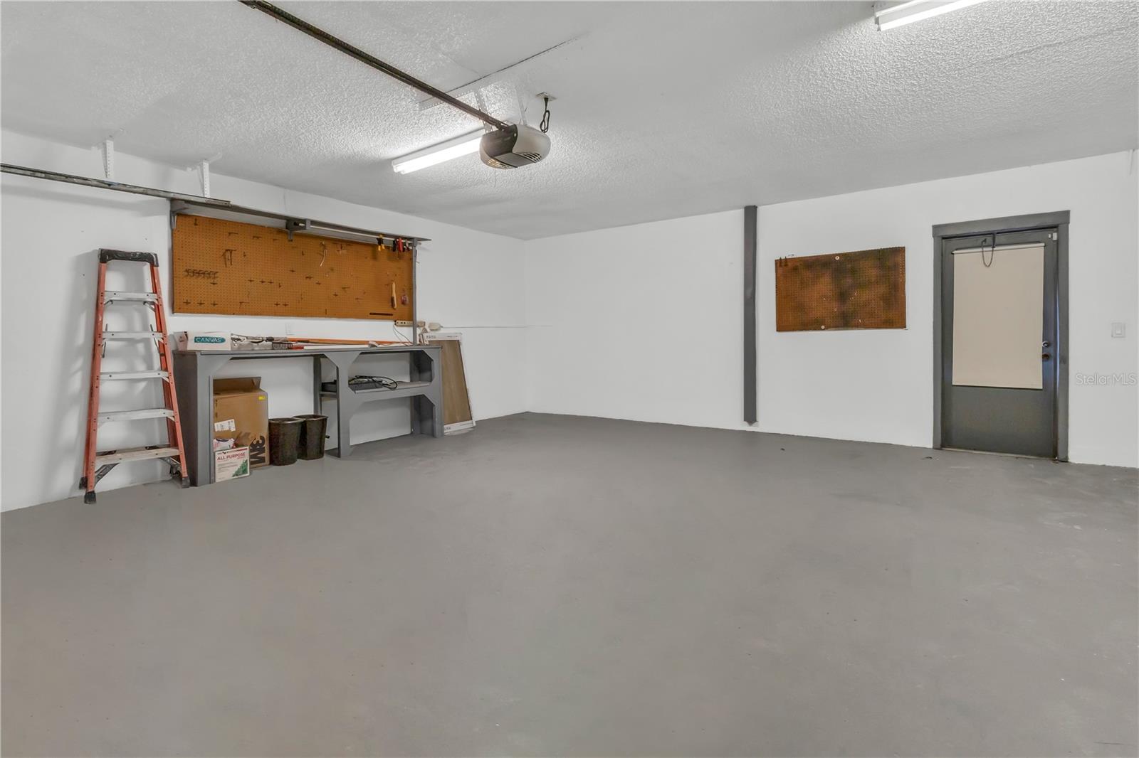 BUCKHORN SPGS MANOR - Residential