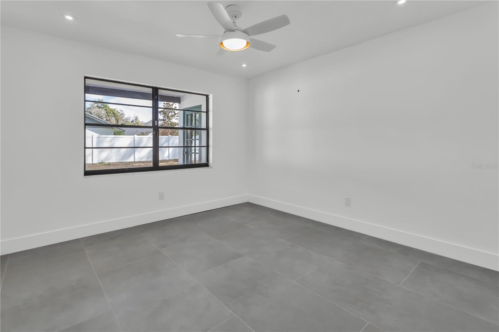 BUCKHORN SPGS MANOR - Residential