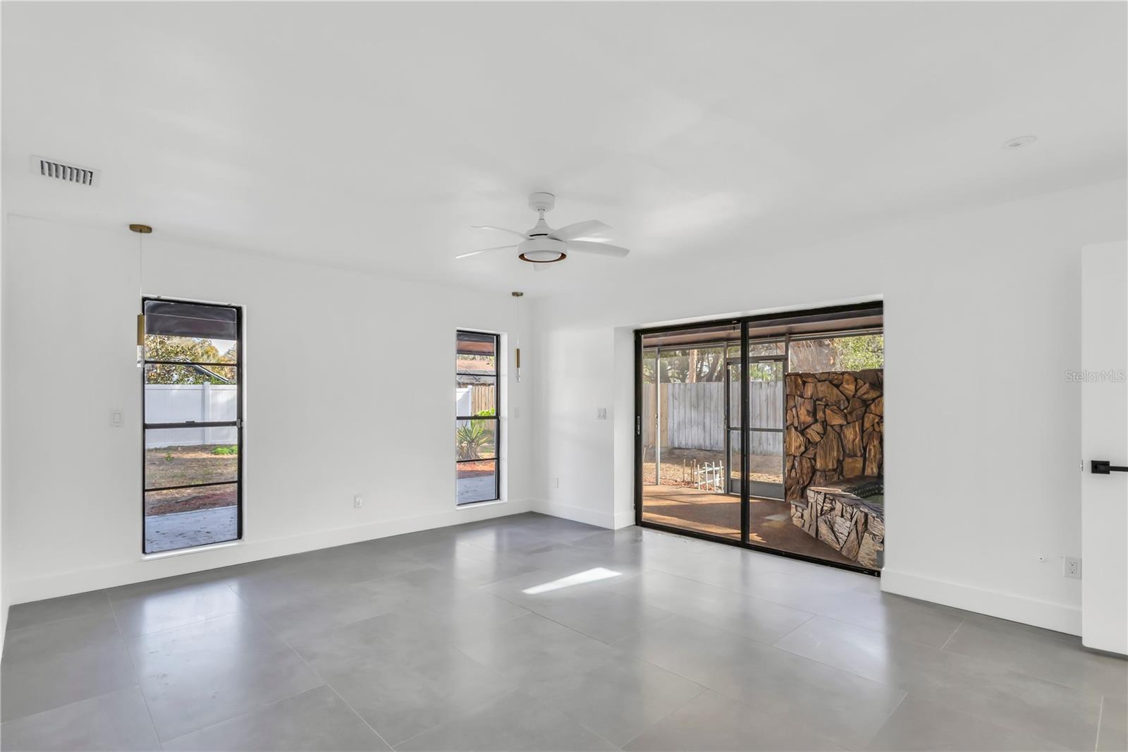 BUCKHORN SPGS MANOR - Residential