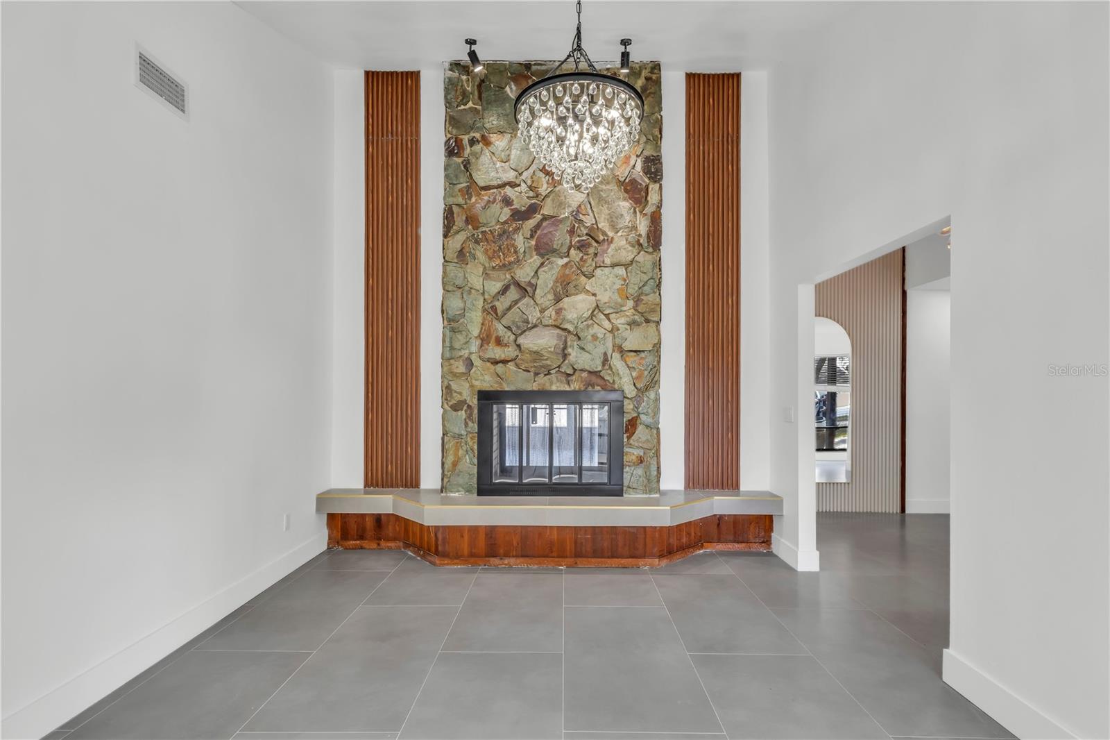 BUCKHORN SPGS MANOR - Residential