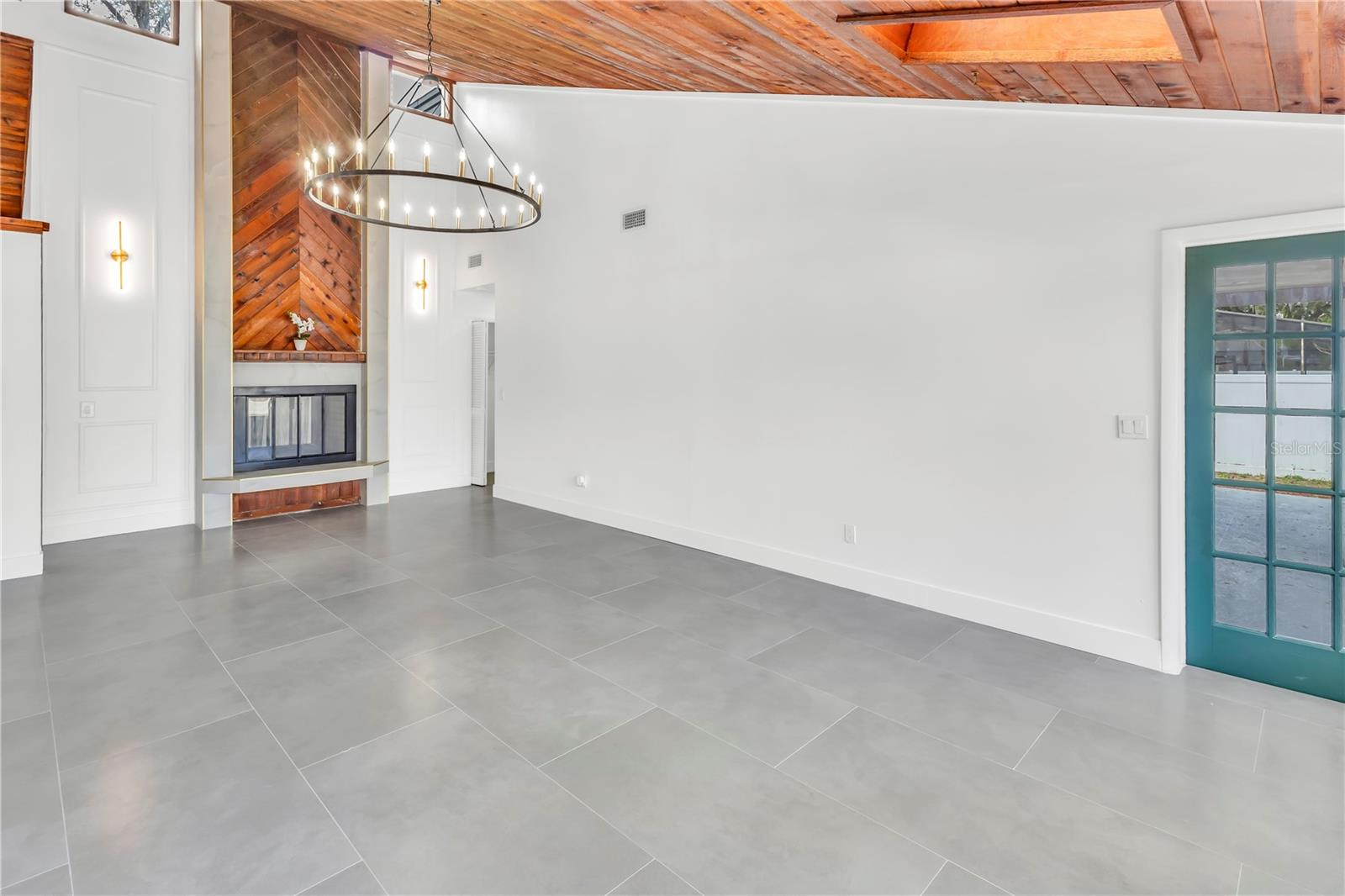 BUCKHORN SPGS MANOR - Residential