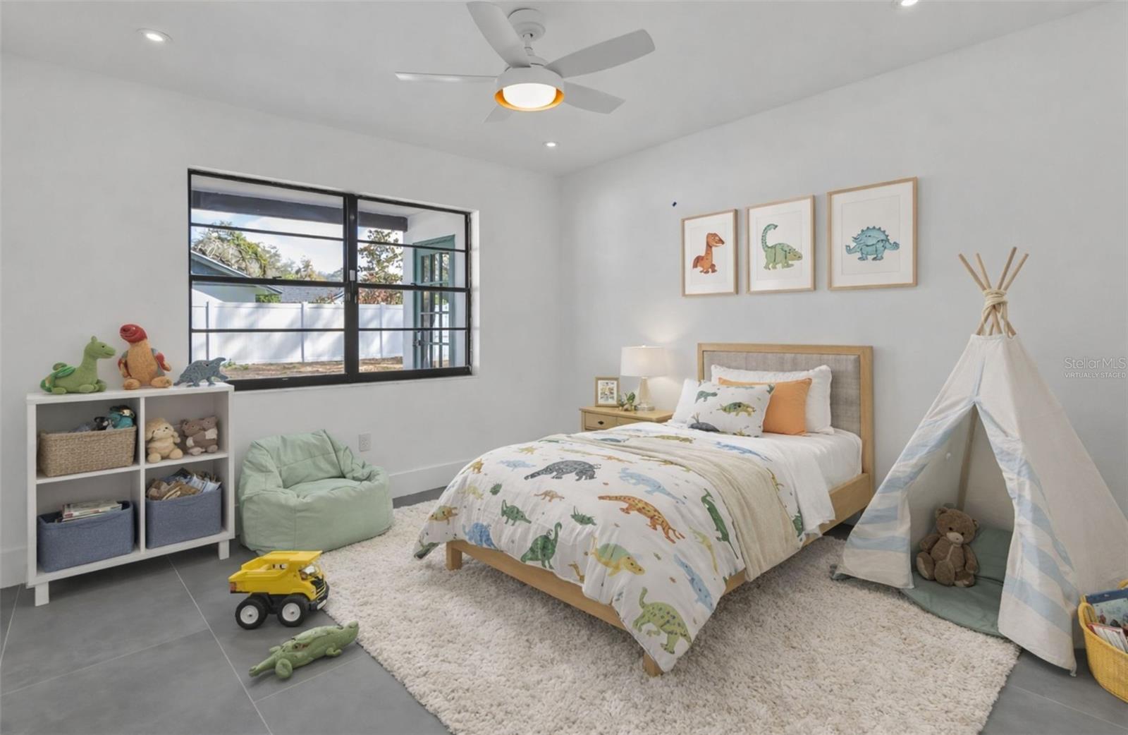 BUCKHORN SPGS MANOR - Residential