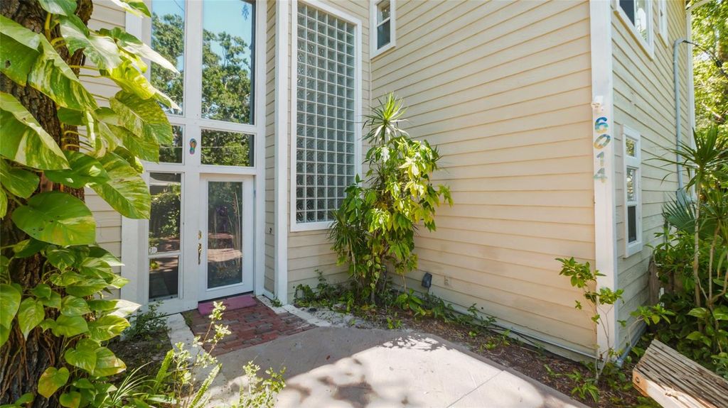 Photo of 6014 Luana Lane S, Gulfport, FL 33707 (MLS # TB8371882)