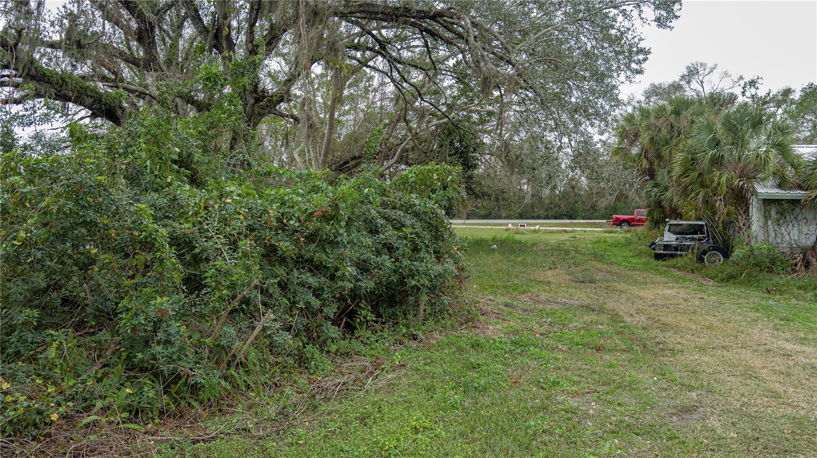 MYAKKA CITY - Land