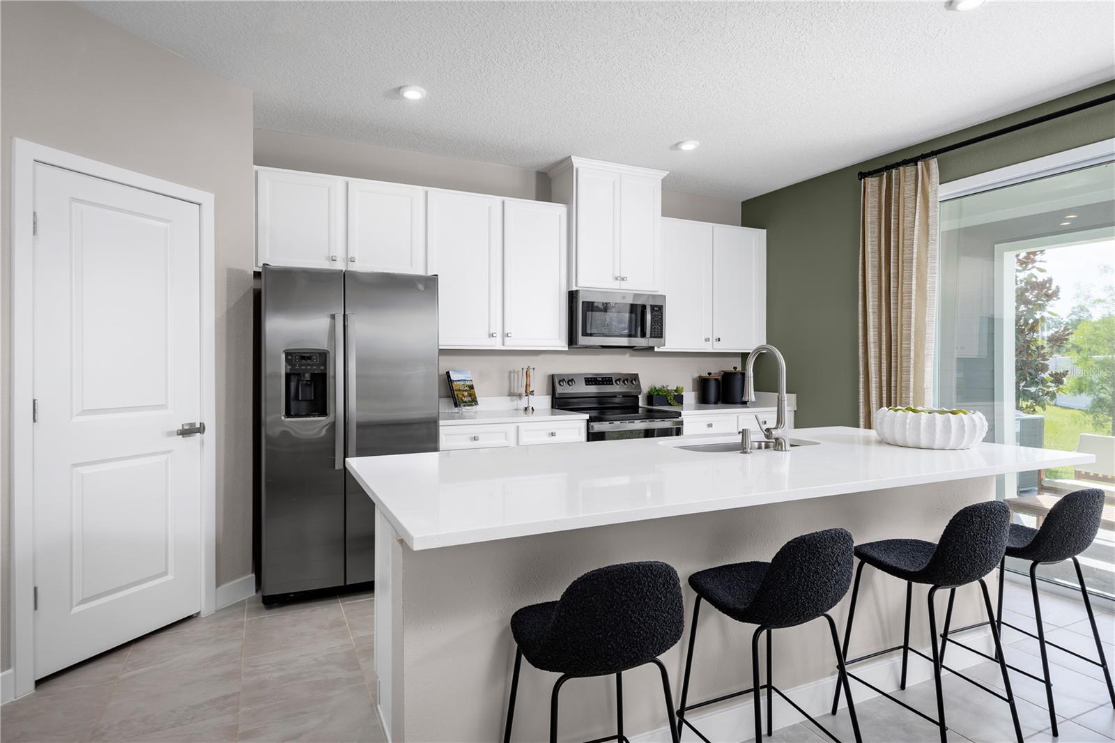 PINE POINTE - Residential