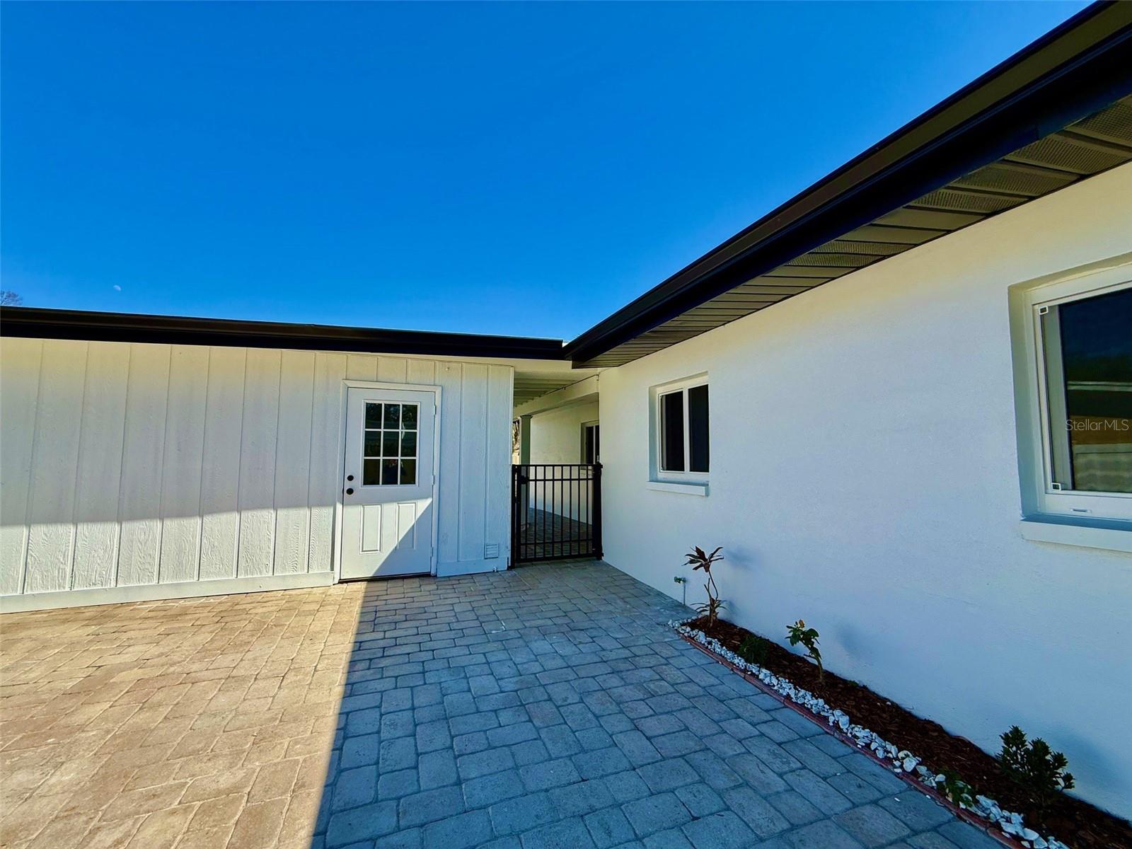 DANA SHORES UN 1 SEC - Residential Lease