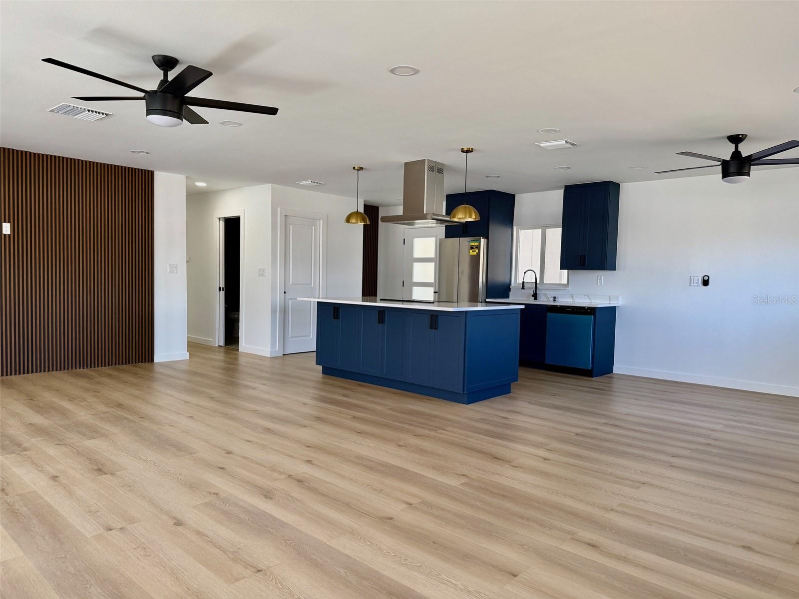 DANA SHORES UN 1 SEC - Residential Lease